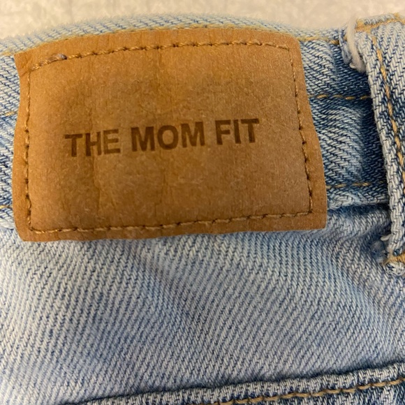 Zara Mom Fit Jeans- 13-14 years old - Picture 3 of 5